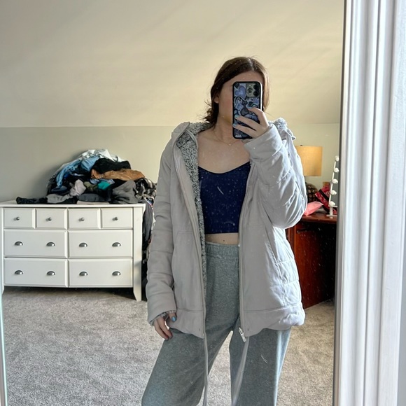 Lululemon fuzzy reversible jacket - Picture 3 of 6